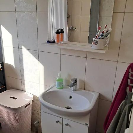 Homely And Comfortable Near The Center! 아파트