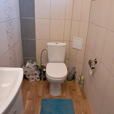 아파트 Homely And Comfortable Near The Center!