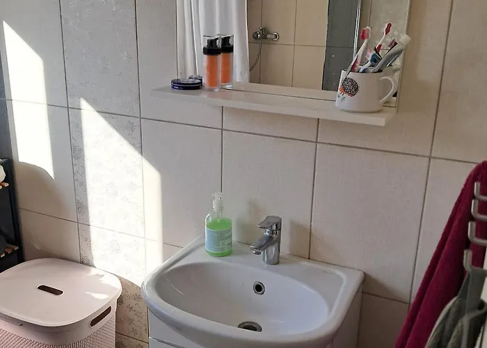 Homely And Comfortable Near The Center! 아파트